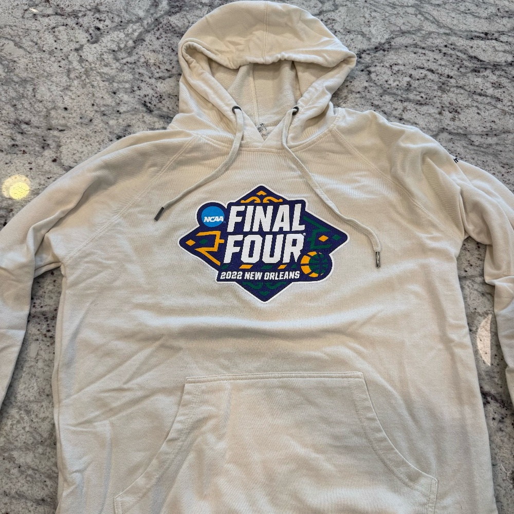 Official 2022 Men's NCAA Final 4 Tournament Sweatshirt - Medium
